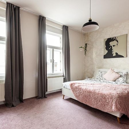 Nice Big Apartment 2Bds - Belgicka Praga Exterior foto